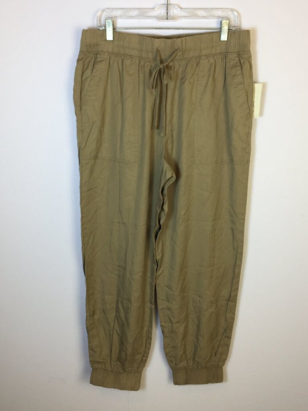 NWT Universal Thread High-Rise Joggers Pants Sz L Womans Tan Khaki Elastic Waist